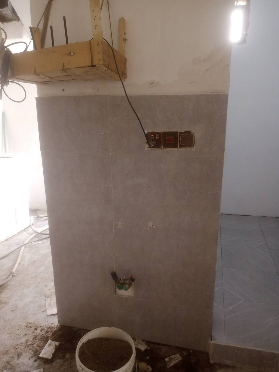 خلفه سيراميك كاشي ادروجه بورسلين متفرق حالين للستفسار التصال على الرقم ***********وا نعمل بل نقد واالقصاط
