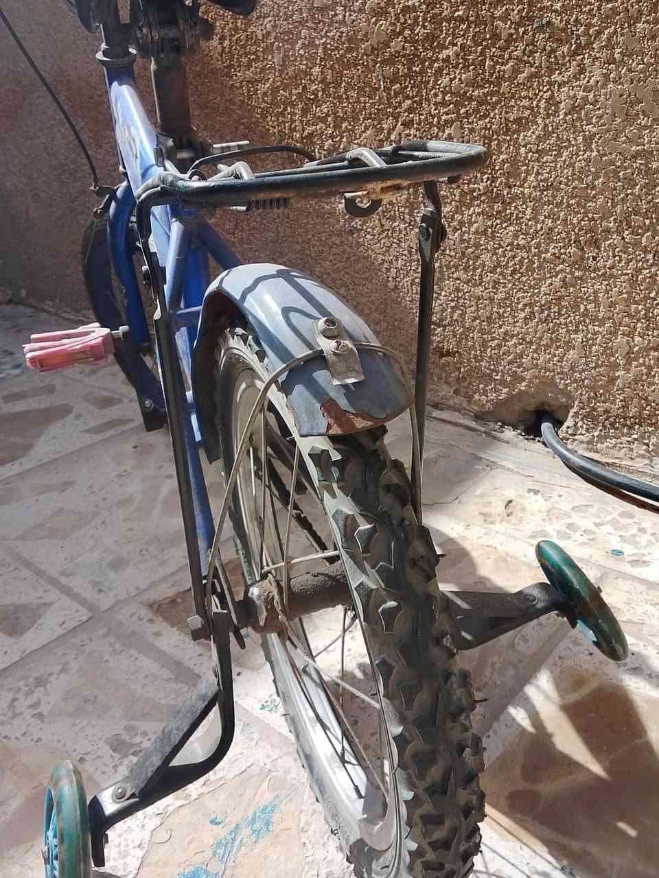 السلام عليكم بايسكل للبيع حجم 16العنوان.  بغدادالنهروان  شارع الشمري سعر25.       ***********
