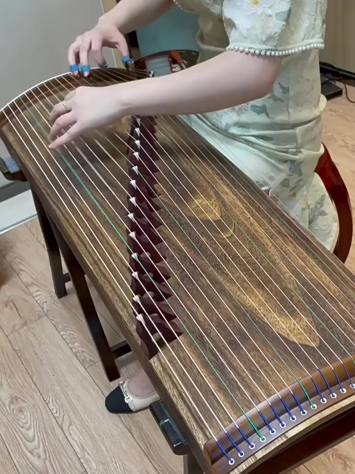 لمحبي العزف الة الگوتو او ما تسمى القانون الصيني


**إذا كنت صاحب هذا الإعلان وتريد حذفه لأي سبب، رجاءا أرسل رسالة إلى الدعم الفني**