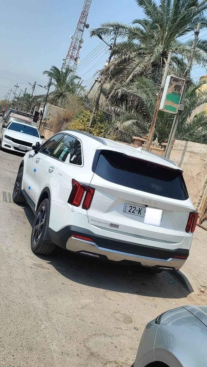 سورنتو 2025
ماشية 13500الف 
2 كاميرا 
كشنات جلد  بلادي حار بارد 
كشنات كهرباء 
جنطة كهرباء 
تشغيل عن بعد 
جام يصعد وينزل بالريمونت 
ويل 19 
محرك 6 سلندر
رقم اربيل 
للاتصال او مراسلة واتس اب ***********
