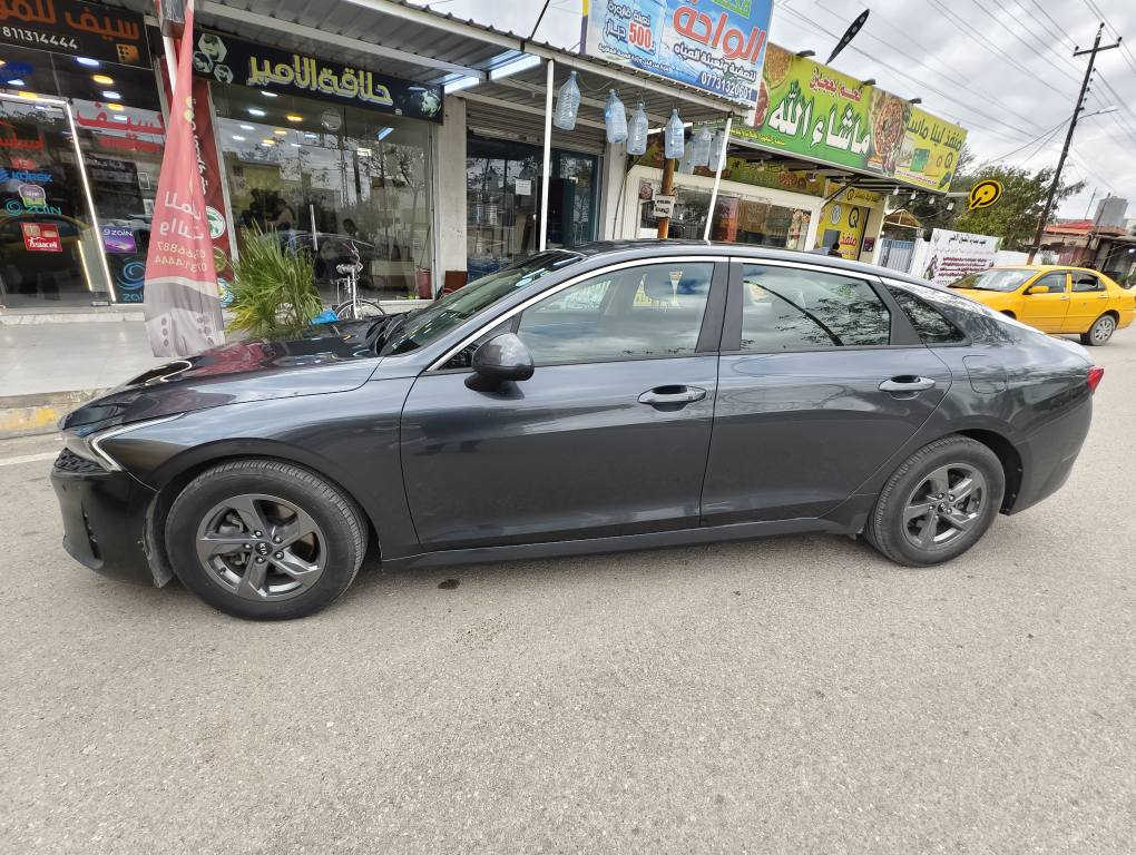 سيارة كيا k5 2021 فئة lxs سيارة بدون صبغ فقط تعديل بارد ربع جاملغ أمامي سكن رقم اربيل السعر ١٧٥ و بيها مجال للتواصل ***********
*********** كركوك, العراق
