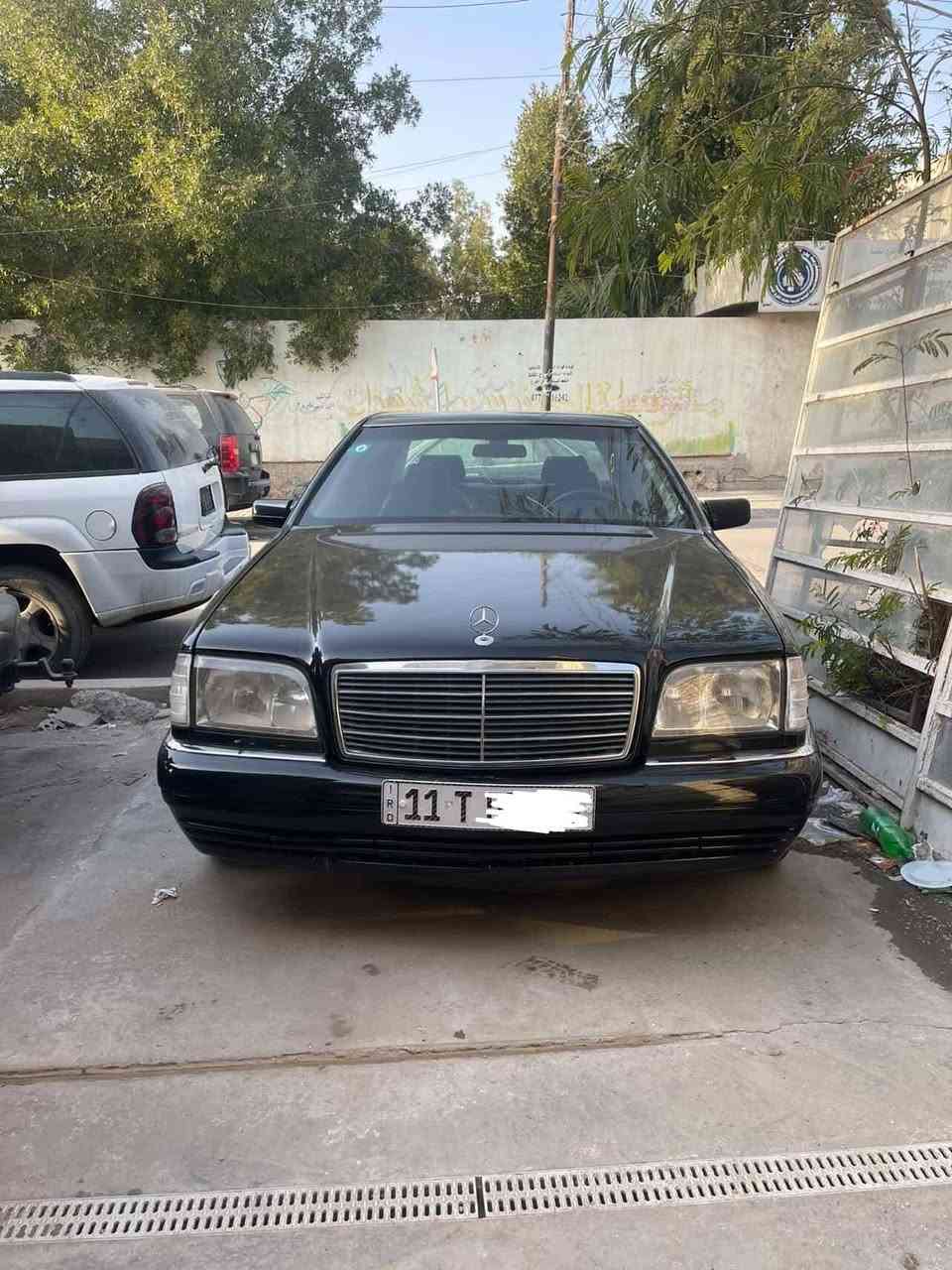 السلام عليكم للبيع مارسيدس شبح حجم 500 مديل 1996 رقم بغداد انكليزي باسمي هزة جديدة سيارة بلادية مابيهة اي جطل محرك كير جدد صدر نضيف تبريد قطعتين دبل ايرباك دبل جام مواصفات الشبح معروفة كشنات كهرباء خزن داخل جلد اسود نضيف السيارة مصبوغة حزام بدون حادث السعر 80  وبيهة مجال مكاني بغداد ***********
