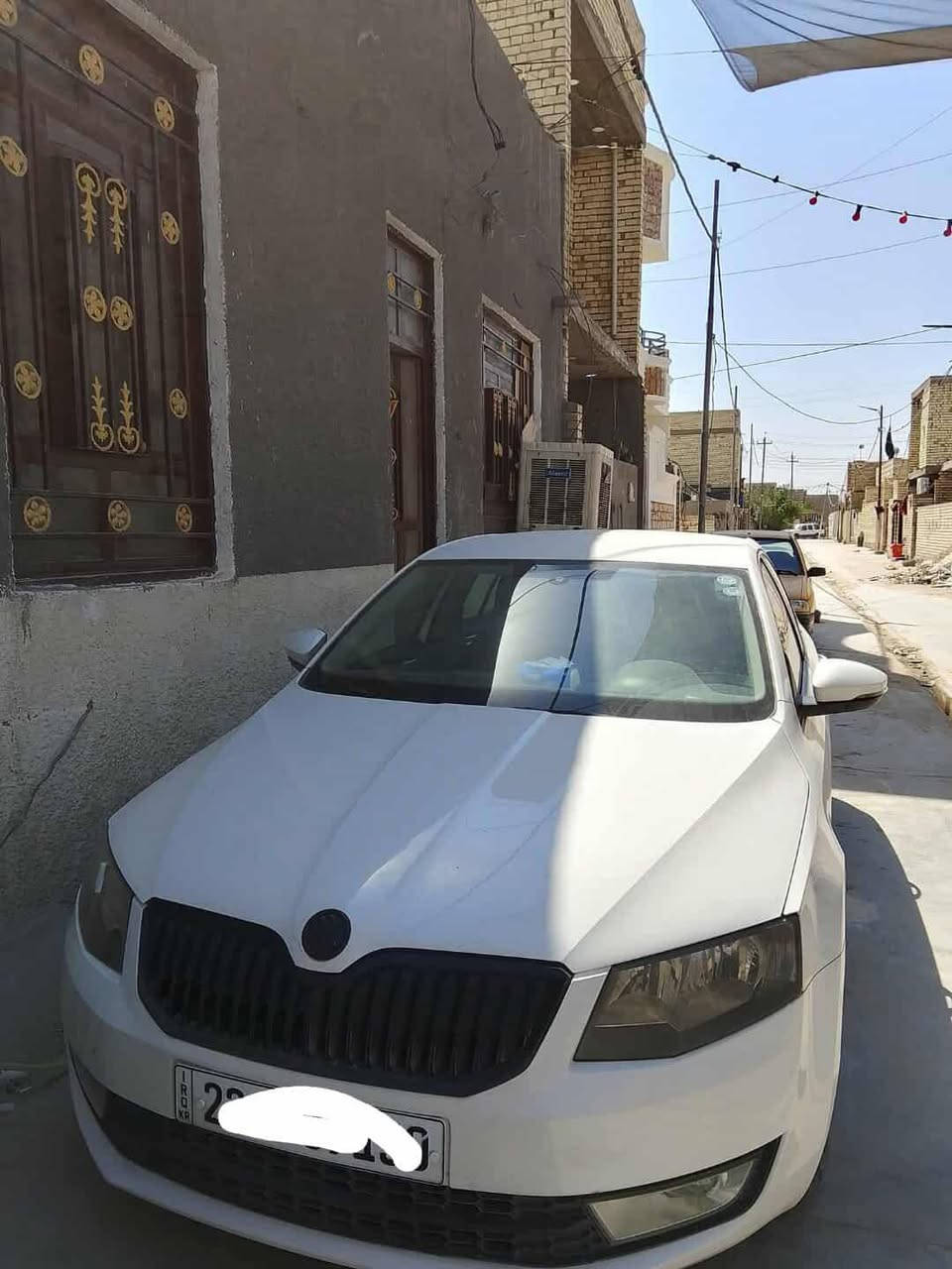 فولكس واجن سكودا 
للبيع موديل 14 كير اوتوماتيك 
محرك 1800
 بسمي رقم اربيل سنويه ل28
تبريد امامي و خلفي
مكاني دورة قرب جسر الوليد او كلية سلام
ترهم 60 والباقي اقساط 
*********** واتساب
