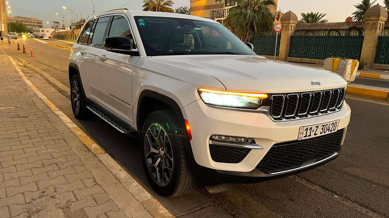 Jeep Grand cherokee 4xe
موديل 2024 .. 4x4 هايبرد
ماشية  78,000 km 
إنارة داخلية LED لون واحد
٣ شاشات
5 راكب 
‎3 انضمة بنزين +هايبرد +كهرباء
#مواصفاتها
.  
.بصمه تشغيل عن بعد
.سستم صوت ALPIN
.دمام خلفي
.كشنات جلد
.كشن السايق ميمري
.كشنات كهرباء
.تدفئة كشنات
.صندوق كهرباء
.حساسات خلفيه  
.اشاير بالمري
.رادار امامي
خمسة وضعيات قياده
.نظام تحديد مسار
.تحكم ستيرن كامل
.شفتات ستيرن
. بنوراما 
. كير ماوس
. نظام منحدرات
. هيترات بالكشنات 
.ويل كب ٢٠ سومت جديد
.تخم تاير جديد
.دوسات جيب اصلية
.لايتات لد
.بكلايت لد
.كشافات
.بصمة ابواب
.صندوق كهرباء
. شاحنتها الاصلية بالجنطة + شاحنة سراج الدين اصلية
فول مواصفات 1/1  بعد بيها مواصفات
الحادث خفيف مرفق بالمنشور مع سونار جاملغ تبديل ودعامية صبغ

للاستفسار اكثر الاتصال على الرقم

***********
