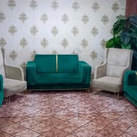 تخم 10 مقاعد نضيف حيل مابي اي ضرر خشب بلوك اسود ع فحص سعره 250 وبي مجا...