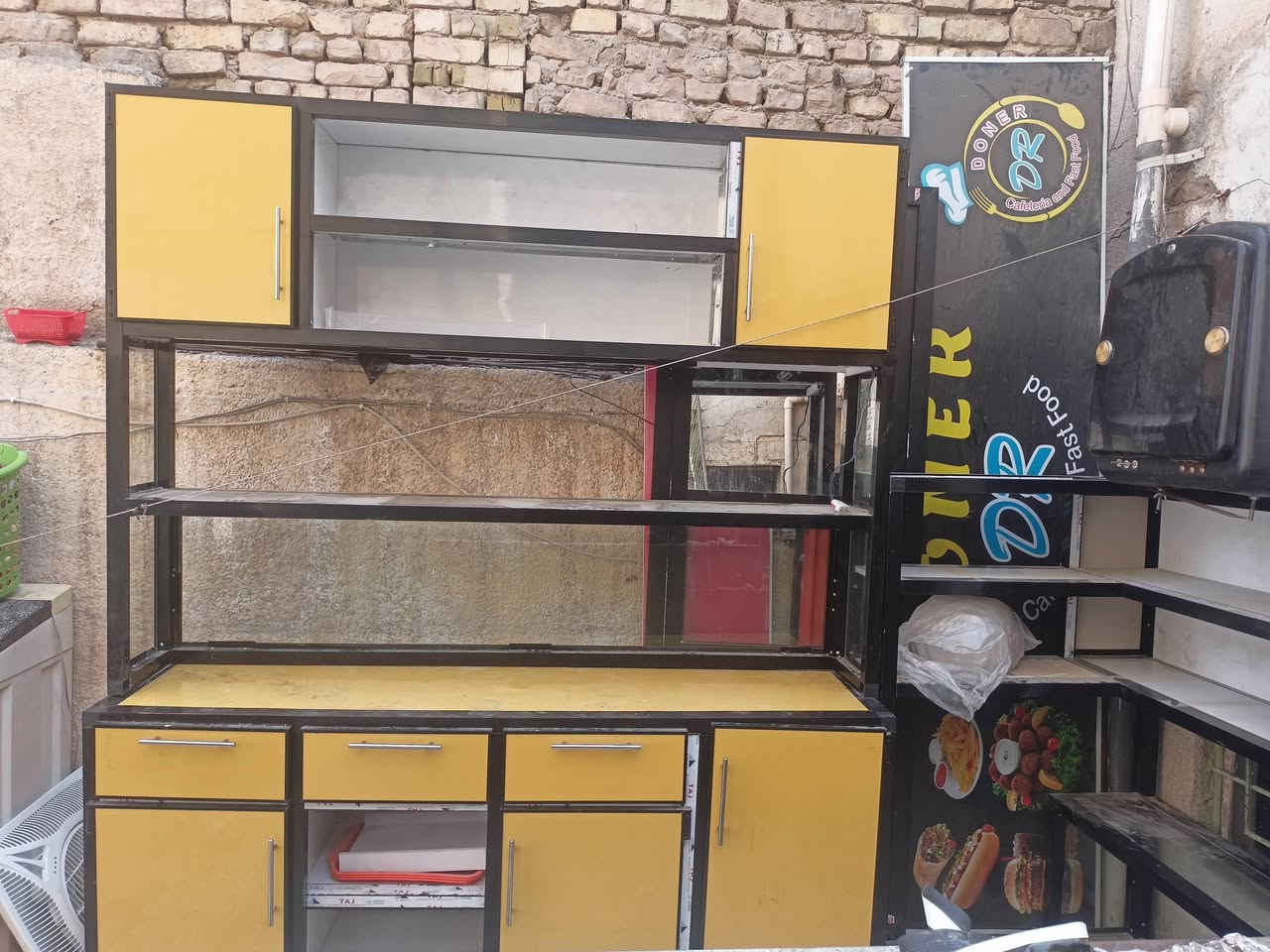 سلام عليكم غراض مطعم كلمن وسعره مكاني بغداد مدينه الصدر  ***********
