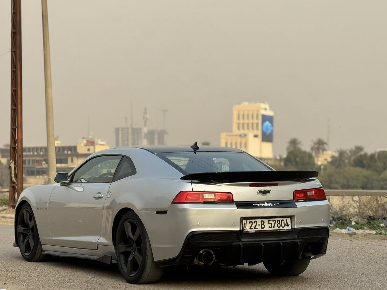 السلام عليكم كمارو موديل2015 بجم18
حادثهه جدا بسيط طخه جاملغ خلفي وباب بجم كبس بدون ايرباك لغد شاصي مكفول وبلعراق صار طخه بل جنطة وشبر بجاملغ امامي
موصفات RS تجي شاشه جبيرة وكامرة كشنين كهرباء وجلد لونين معروفه موصفات لRS
كير مكينه مكفولات 
صدر امامي خلفي مشط ستيرن كله جديد 
 عليهه صالنصات تفتح وتسد صوت بل ريمون وعليهه برمجه عطاس
تراي جديد ماشاء الله سيارة ناصبه وتخبل  وايدي بيهه 
رقم اربيل دولي سنويه ل2030
ب اسمي صديق تريد وكاله تريد تحويل اني حاظر
السعر97 وبيها مجال جد بسيط
مكاني بغداد الجادرية
0776653 8846
