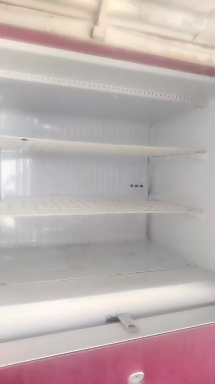 مكلف بنشر ثلاجه كرافت استخدام شهرين او اقل 20 قدم السعر 400 الف وثلاجه جديده كلش وحته بعد بلايلون ***********

