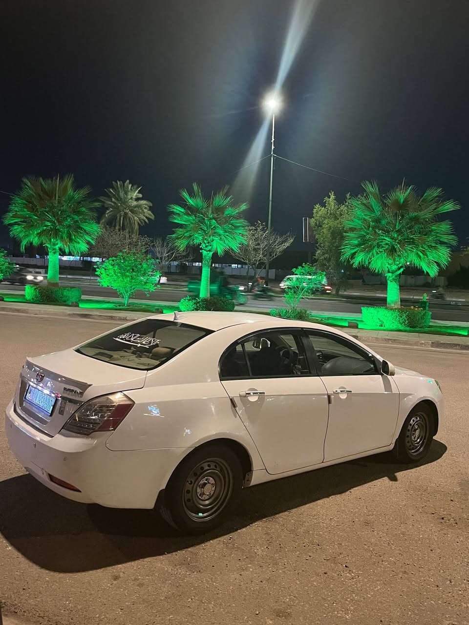 ام كراند ٢٠١٢ سياره كفاله كير ومكينه بلاد مكاني كربلاء السعر ٦٠ وبي مجال ***********
