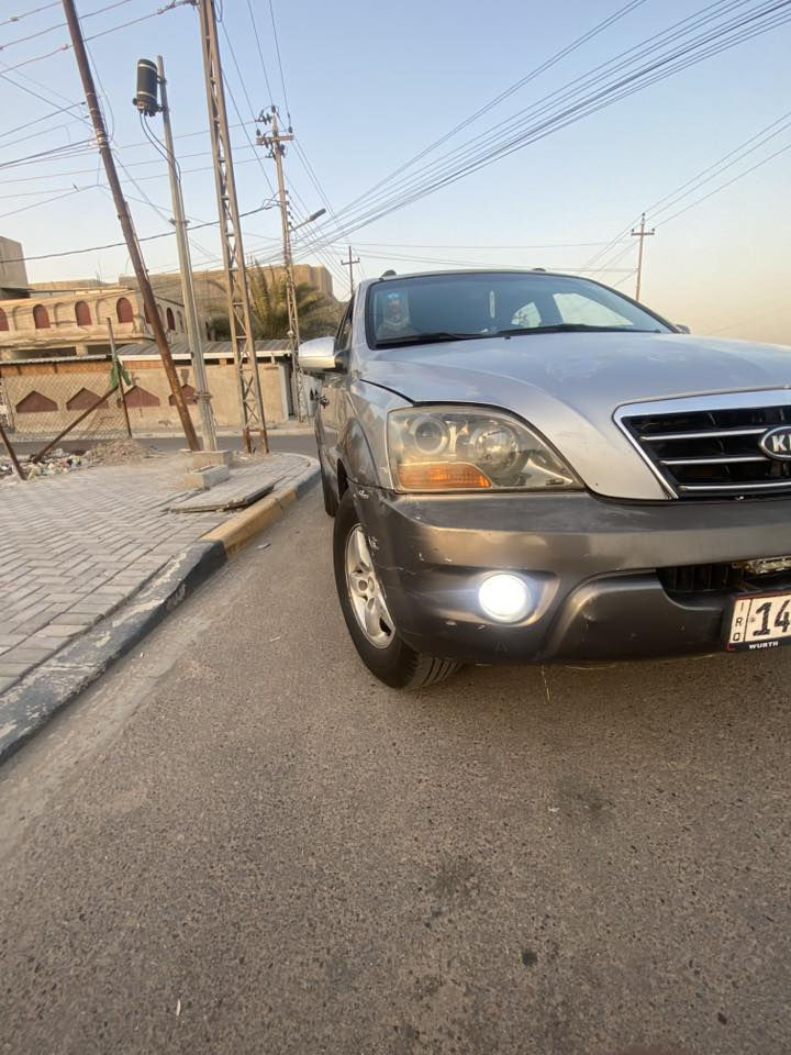 سلام عليكم شباب  سورنتو موديل 2007 خليجي للبيع او امراوس  مكينه كير مكفولات  فيفيتي 3000 
سياره مكفوله من ضربه قويه وصبغ وتبدل بيهه جراد  كامله مابيهه نقص كهربائيات كامله تخم تاير حداديه كامله تبريد شغال  رقم دولي   سياره ابسمي شخصيآ 
سياره عليه منضومه غاز  
مكان سياره البصره ***********
74ورقه
