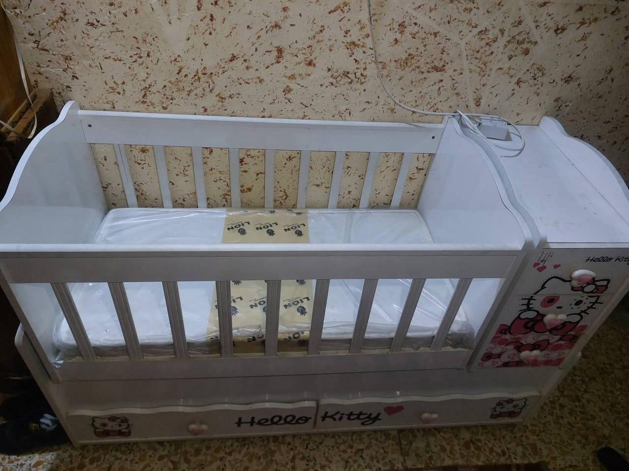 كاروك جديد البيع مامستعمل نضيف كلش السعر ١١٠ وبي مجال ***********
