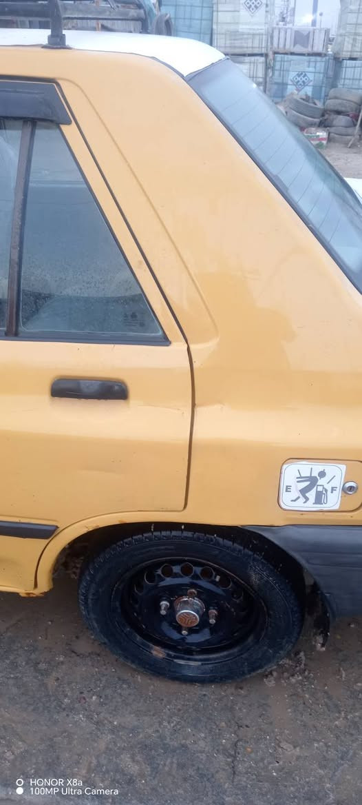 السلام عليكم سايبه للبيع موديل 15 بيهه رنكات السياره ادخن بيه جاملغ امبدل الامامي وطخات بصيطه سنويه ل 27 السعر ٣٠ العنوان الديوانية قضاء السنيه حي الحسين قرب المستوصف رقم الهاتف ***********
