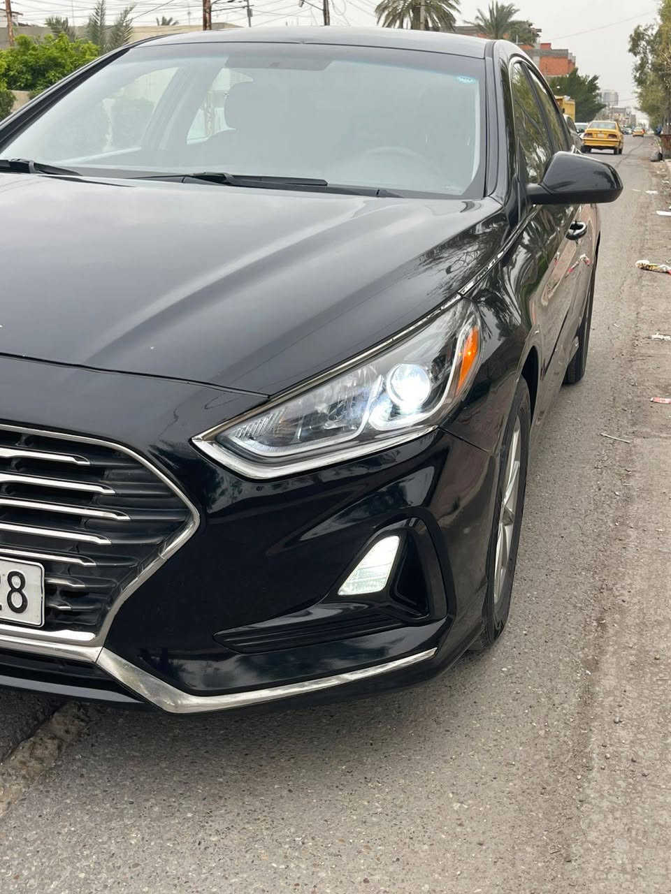 السلام عليكم
سوناتا 18 سليمانية تحويل او وكالة
السيارة بدون قطرة صبغ كلين وبدون دواخل
طخة بسيطة باب الصدر ومبدل نفس اللون والباقي ليبل واحد صور الحادث بلمنشور
شرط ع السونار
مواصفات عادية 
كامرة دوارةورادارات  وشاشة وانظمة قيادة ومنظومة زنون 
كير مكينة 2400بشرط مكفولة من التنقيص
صدر جديد وتخم تاير جديد
 تبريد ثلج السياره نظيفه وعلى ايدي
رايدها ب128 وبيها مجال 
مكان بغداد 
للاستفسار ***********
