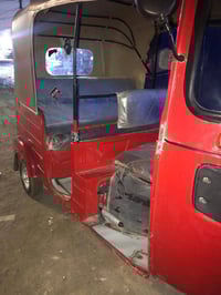 سلام.    عليكم تكتك البيع موديل 19 سعره    3 وبيه مجال  الشراي. نتصل و...