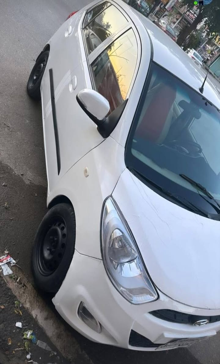 هونداي i10 موديل 2016 خليجية بيها قطعتين ونص صبغ 

دفتر بانزین موجود
 صدر حداديه تایر باتري كله جديد
جامات و المرايات كهربائية
اشاير بالمري
و السعر 59 ورقه و بيها مجال حك الجيه تحويل وكاله ثاني يوم موقع سياره كركوك  *********** كركوك, العراق
