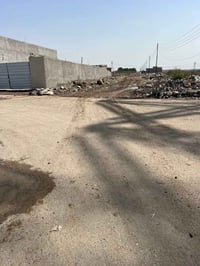 قطعت ارض للبيع زراعي في بوب الشام   المساحه 440م واجه 20 نزال 22  الخد...
