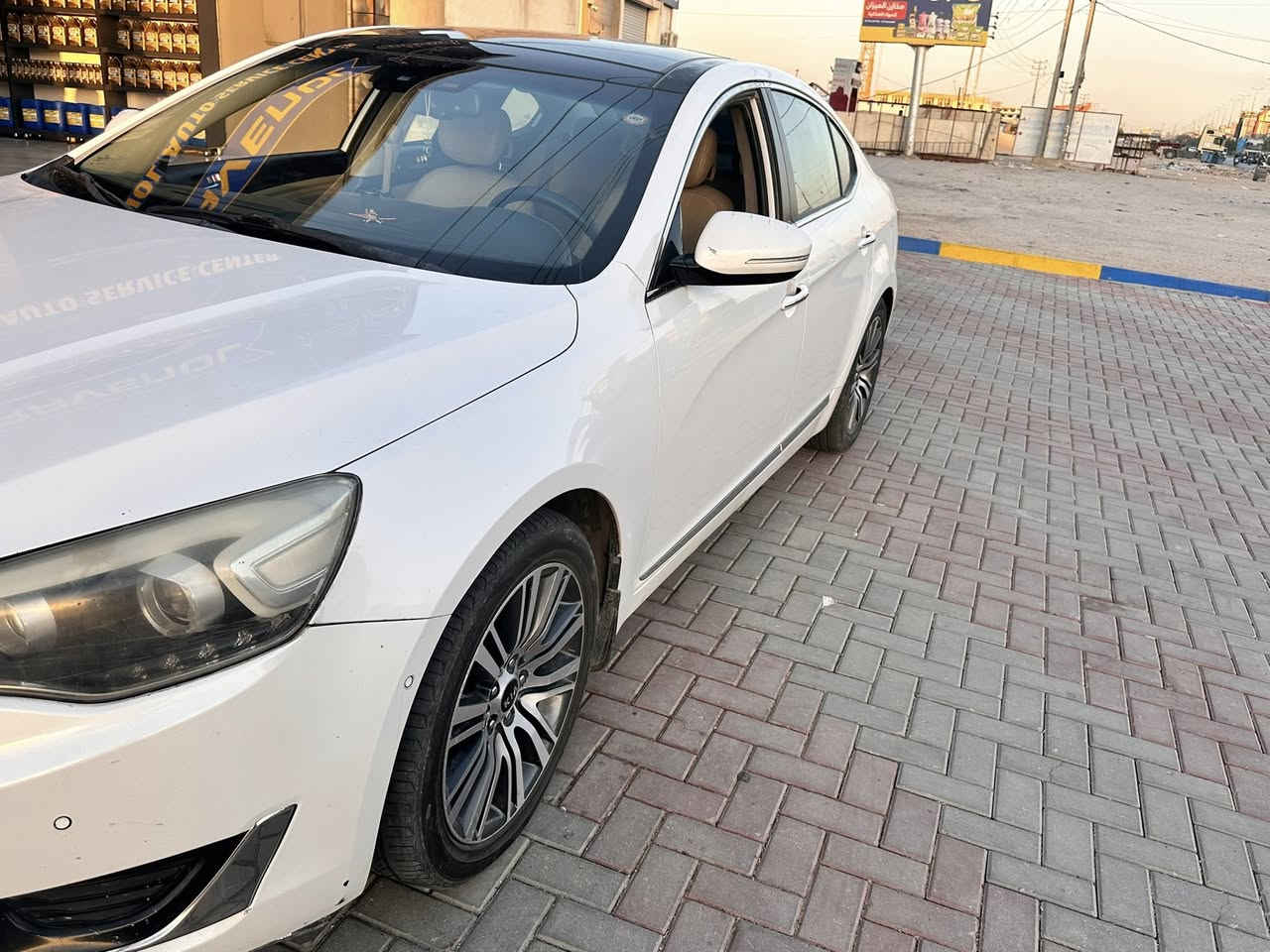 السلام عليكم 
كادنزا خليجي 15 رقم سليمانية باسمي قبل شهرين 
حولتها هزه ورقم وسنوية كله جديد حدادية جديدة ادامة كاملة للسياره 

مكينة 6 سلندر / 3500
سلايت طكتين
بصمة أبواب
بصمة تشغيل
كشنات جلد  تدفئه تبريد 
كشنات ذاكرة
كشنات كهربائي
تبريد قطعتين
تحكم خلفي
أشاير بل مري
مري قلاب عند رجوع بك 
 مري شفط
بردة خلفية كهربائية
شاشه بلاديه
حساس خلفي
تحكم أستيرن + ستيرن كهربائي
 مانع أنزلاق
سماعات أنڤنتي 12 سماعة 
رادارات 
گير مكينة مامفتوحات 
السعر 145 
 للإستفسار *********** 

مكان السياره كربلاء
