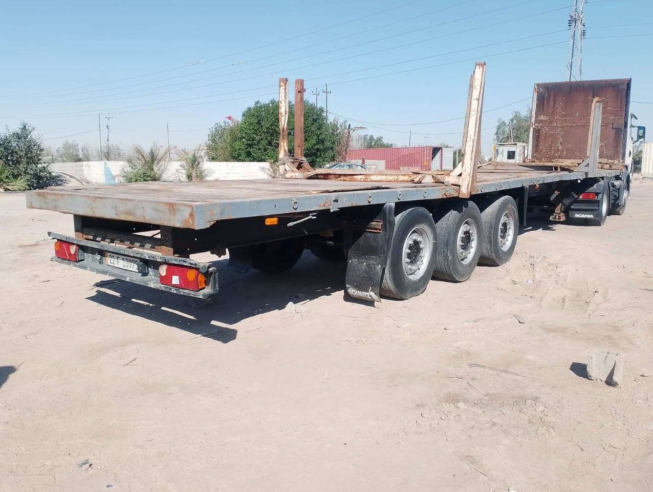 عربانة فلات للبيع مكاني بصرة قضاء الزبير السعر ٤٥ وبيها مجال ***********عربانة شمتز دسك بريك
