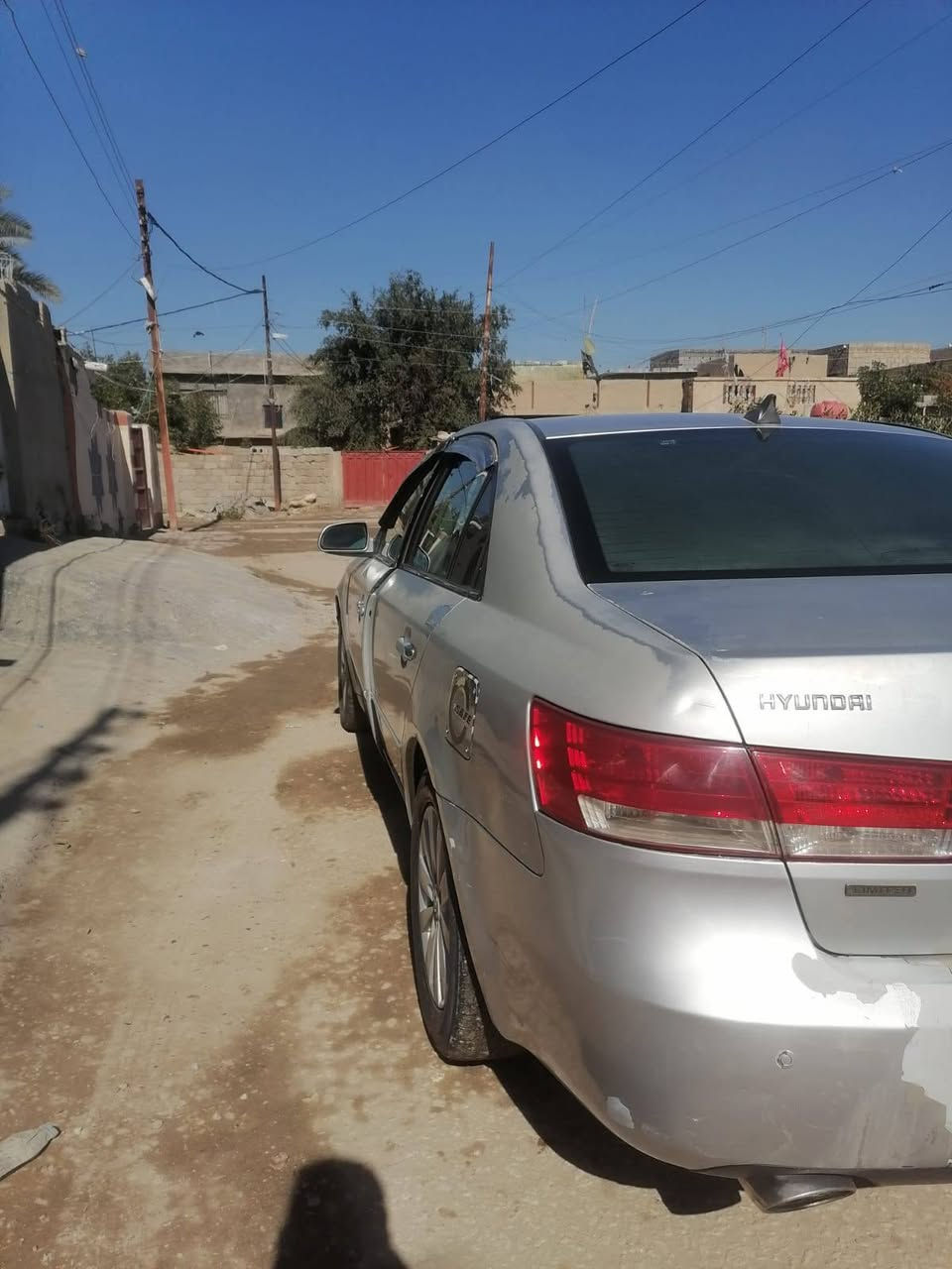 السلام عليكم سوناتا للبيع موديل 2006 وارد أمريكي ضررها جاملغ الأمامي بدون دواخل محرك 6 سلندر تبريد ثلج رقم بغداد تحويل مباشر محرك لاتنقيص ولا تبخير كهربائيات كلها سياره جارده حداديه خير من الله تخم تاير جديد شاشه ايباد سياره جاهزه وخير من الله مكاني بابل اتصال على الرقم *********** السعر 77 وبيها مجال قليل
