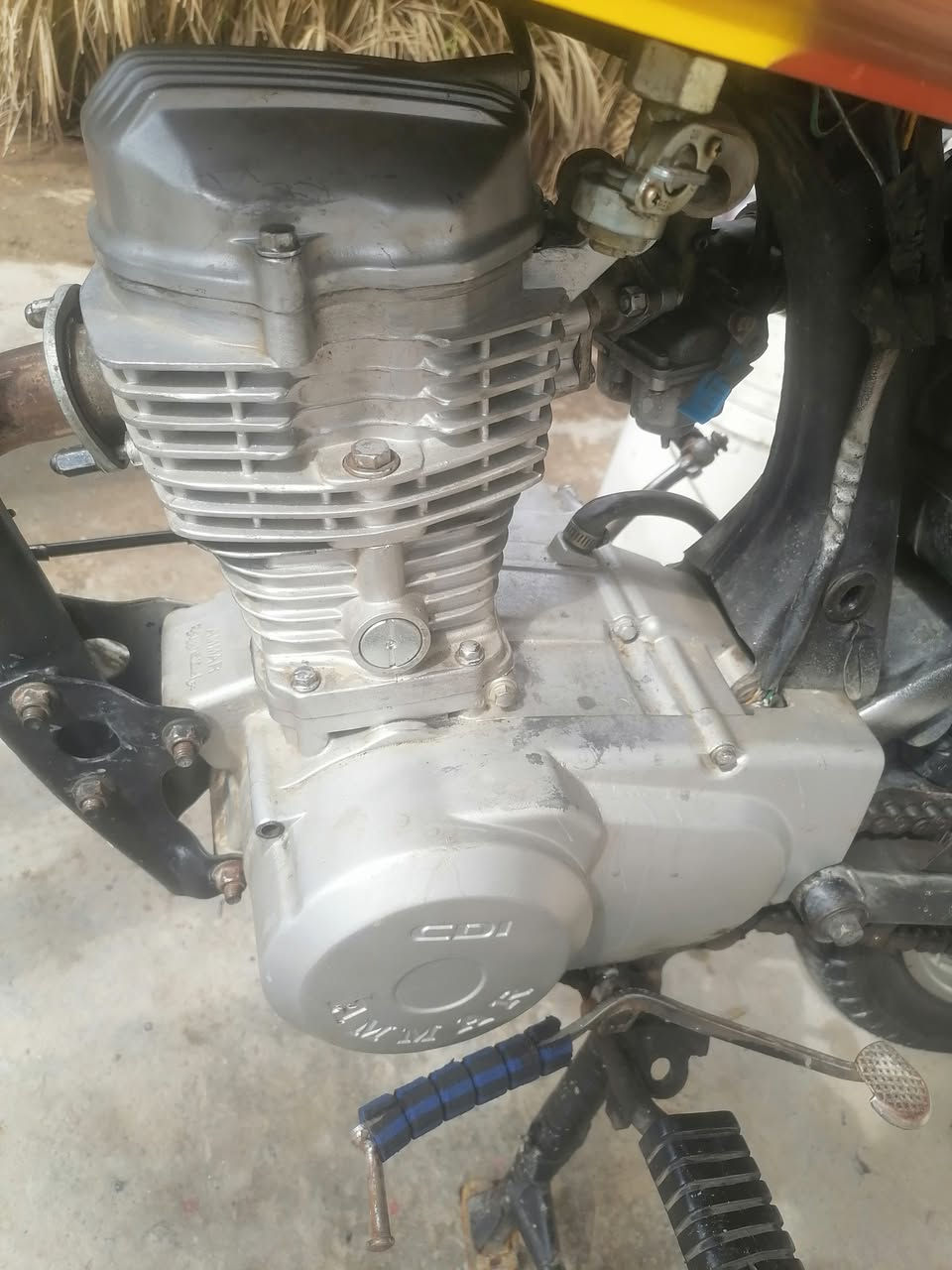 سلام عليكم دراجه للبيع مودل 20 نامه امتياز دراجه خير من الله مكينه خرسه تخبل مابيهة اي نقص سعر 450 وبيهة مجال مكاني عزيزيه 
***********
