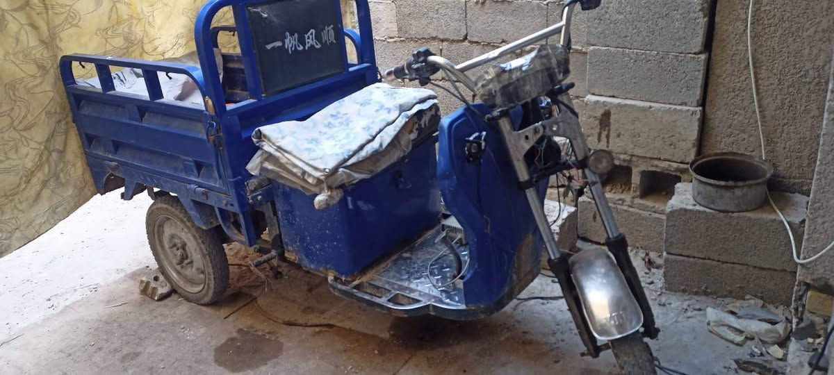 سلام عليكم ستوتة شحن حجم صغير للبيع نظيف باتريات 5 عقل شغال ماطور اكسل وجعمقة شغال كهرباءيات ظفيرة بريك شغال تايرات نظيفة بدي نظيفة نهايتهة قفل 600 الف فقط يرادلهة دشبول ولايت والباقي كلة شغال عنوان بغداد الشرطة الرابعة سويب احنة بسويب رقم موبايل *********** بغداد, العراق
