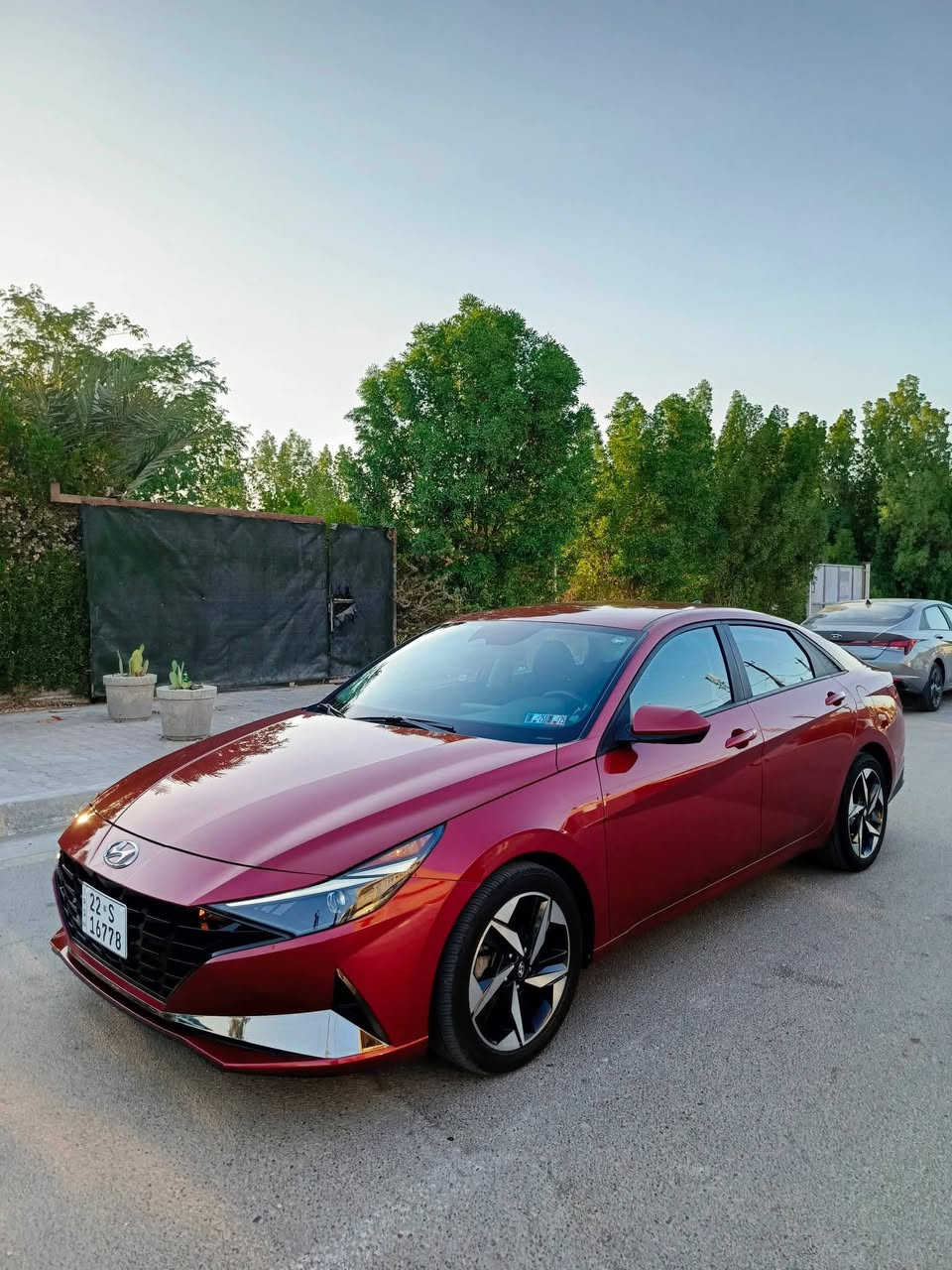 للبيع هونداي النترا موديل 2023/ وارد امريكي
اضرر خفيف جدا جاملغ امبدل فقط والباقي  مكفول من البارد او اصبغ بدون دواخل بدون ايرباك جميع  الايرباكات سليمه/ بدون لا شاصي و لا لغد بدنه راديترات تبريد كله ابلادي على وضع الشركه / حجر البيئه رادارات كله ابلادي 
السياره دخول جديد العراق فحص وهزه جديده ترقيم جديد اربيل بئسمي/ سنويه اصدر 2030/ السعر 168 وبيه مجال 
-----------------------------------------------------
السياره ماشيه 26 فقط 
مواصفات معروفة شاشه اكتروني متصله 
بصمه تشغيل عن بعد شاحن واير ليس 
سايد ابريك بصمه/ رادارات امامي خلفي
شاشه كامره/ محرك 2000  دوش
الاستفسار اتصل هاتف متوفر وتساب كورك اثير 
*********** ☎️☎️ ***********
