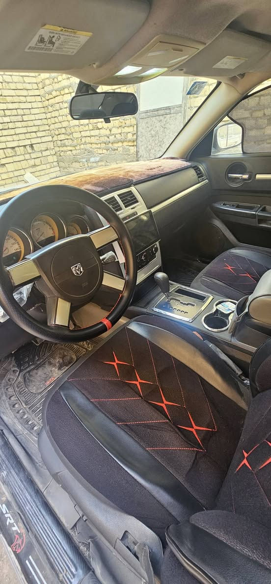 جارجر 2010
حادث جاملغ وبنيد 
ماشيه 179 الف ميل حقيقي 
نظام ECO
مثبت سرعه 
محرك 3500 
محرك جديد 
رقم بغداد جديد 
السعر 117 
او مراوس حسب الرغبة 
الناصرية 
***********
