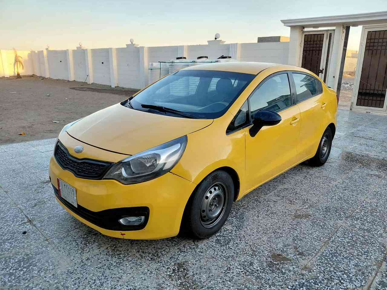 السلام عليكم 
كيا ريو موديل 2013للبيع رقم بابل الألماني مشروع وطني اي مرور تداور وارد خليجي سياره مصفرة هيئة وغرامه مكينه 1600 دوش مكينه كير تبريد تخم تاير حداديه مكفولات سياره كل نقص مابيه سياره مكفوله عن ضربه 
السعر 75 
رقم الهاتف *********** مكاني كربلاء مامتواجد على نت
