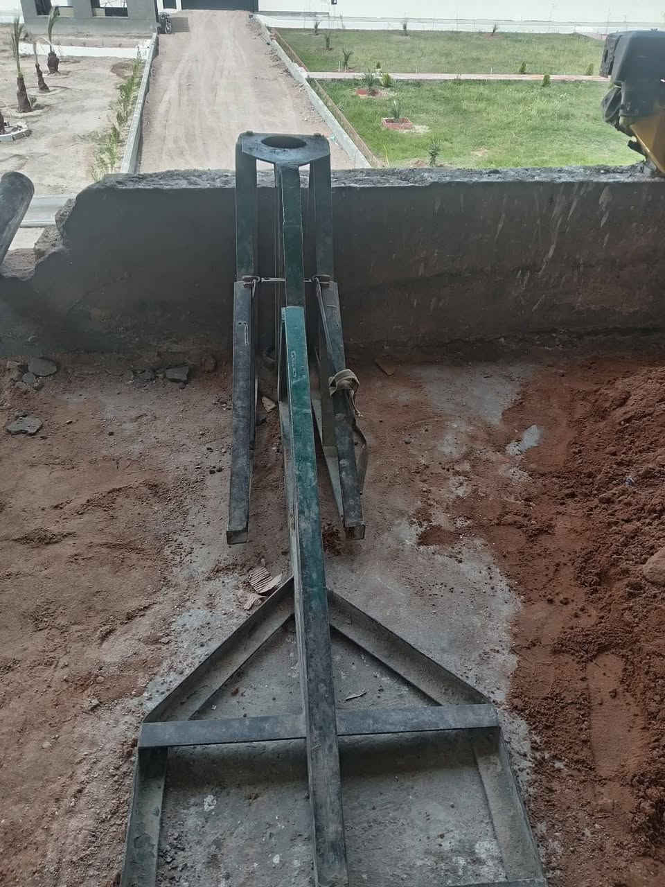 ونج اردني البيع شرط الشغل وياه اربع عرباين وماطور نصب وشتغل ***********
