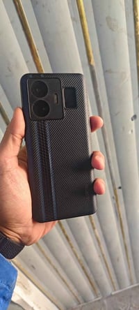 ريلمي GT3 • 1 تيرا • 240 واط