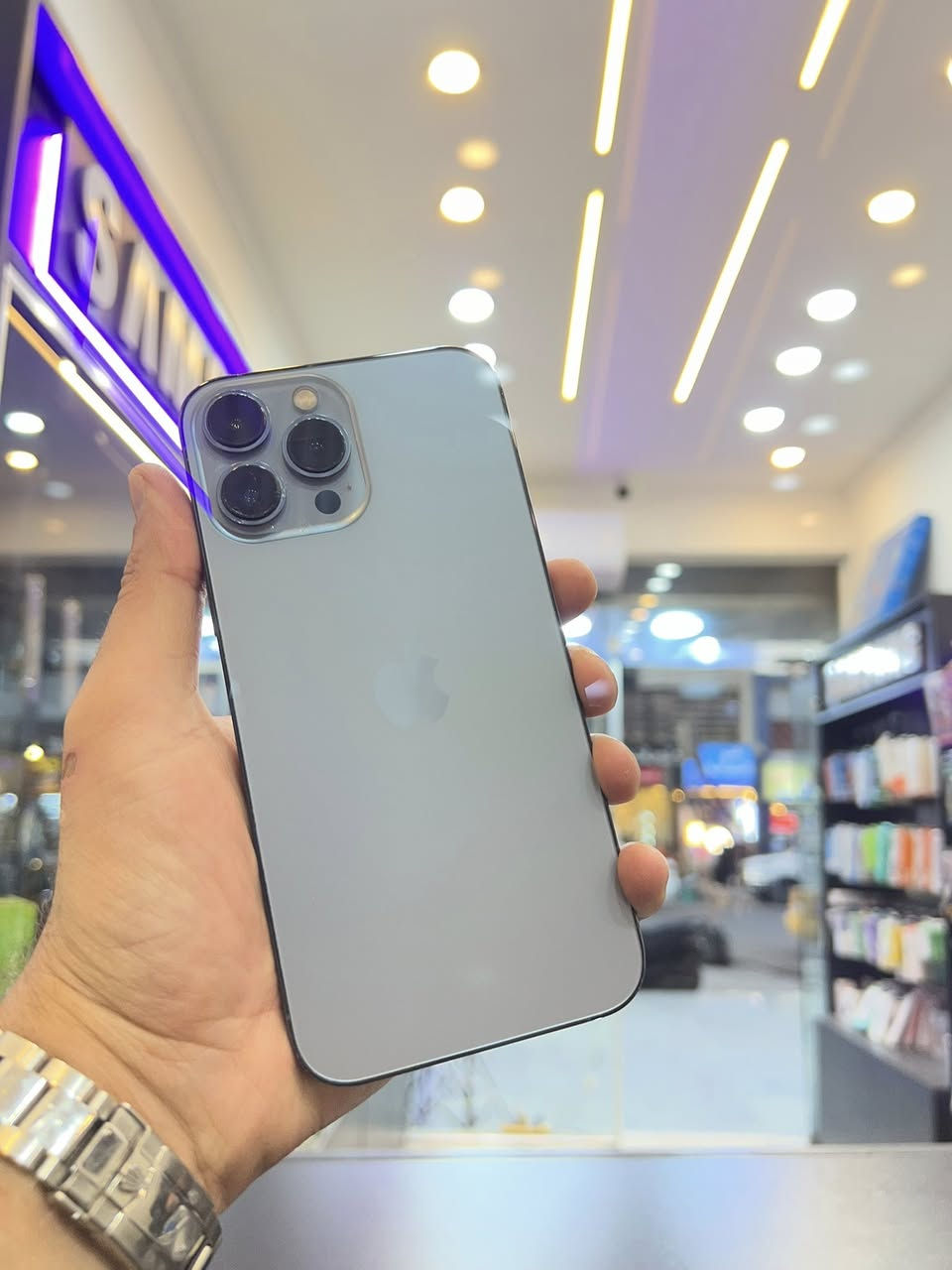 13 pro max

ذاكره 256
بطاريه 78 ((خدمه))
مستبدل شاشا نوعيه قويه ((olid))

السعر 450 الف 

العنوان بغداد
بغداد الجديده شارع المسبح

للأستفسار الاتصال على

***********
