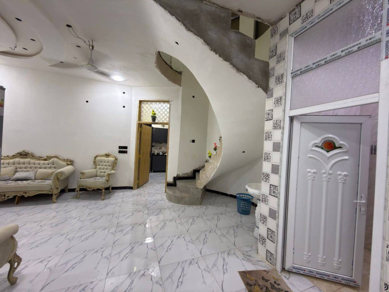 بيت للبيع بمجمع حجي حسين مقابل المستشفى بشارع ١٥ثاني بيت للاستفسار
***********
***********
