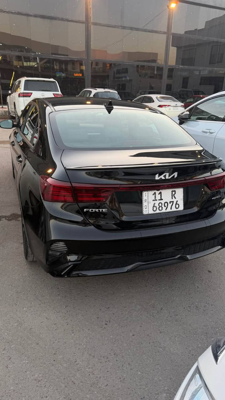 سلام عليكم . 

KiA فورتي . 
موديل 2023
لون اسود

رقم بغداد. 

المواصفات . 

■ فول تحكم ستيرن . 
■ شاشه كبيره . 
■ كامره خلفيه . 
■ تحديد مسار . 
■ رادار امامي . 
■ تثبيت سرعه . 
■ ثلاث أنظمة قياده 
■ توقف ذاتي .  
■ السياره جاهزه من جميع النواحي 
بدون ايرباك
  
■حادث تبديل جاملغ وبنيد بدون شاصي ولغد
السعر 154
مكانها بغداد
للتواصل *********** بغداد, العراق
