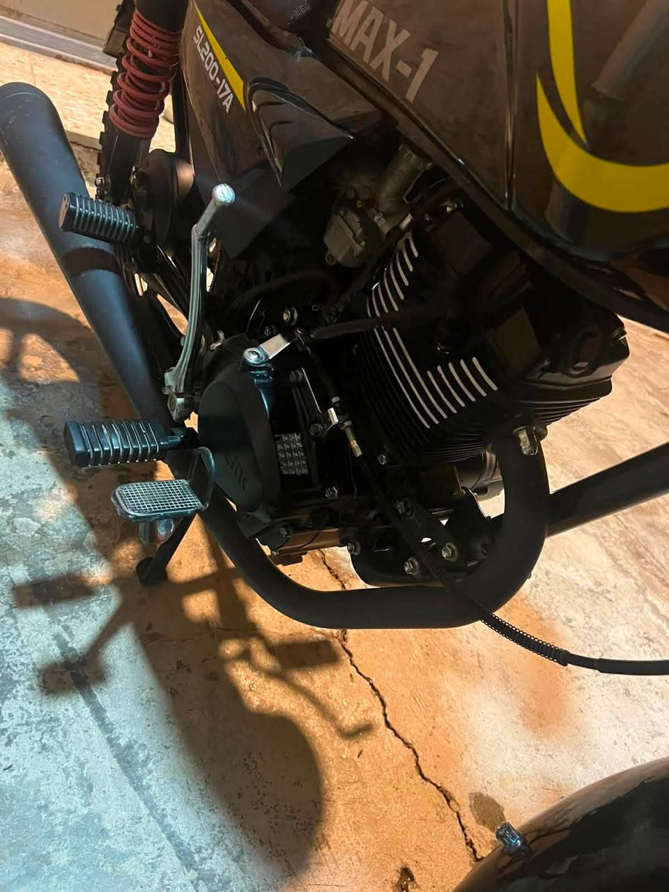 السلام عليكم سولنك ماكس1 200cc للبيع موديل2025 نازله ب26
الدراجه فول نضافه ما اشتغل بيها دلفري  مكفوله كفاله عامه مناقصها اي شي عارضها950 وبيها مجال ***********
