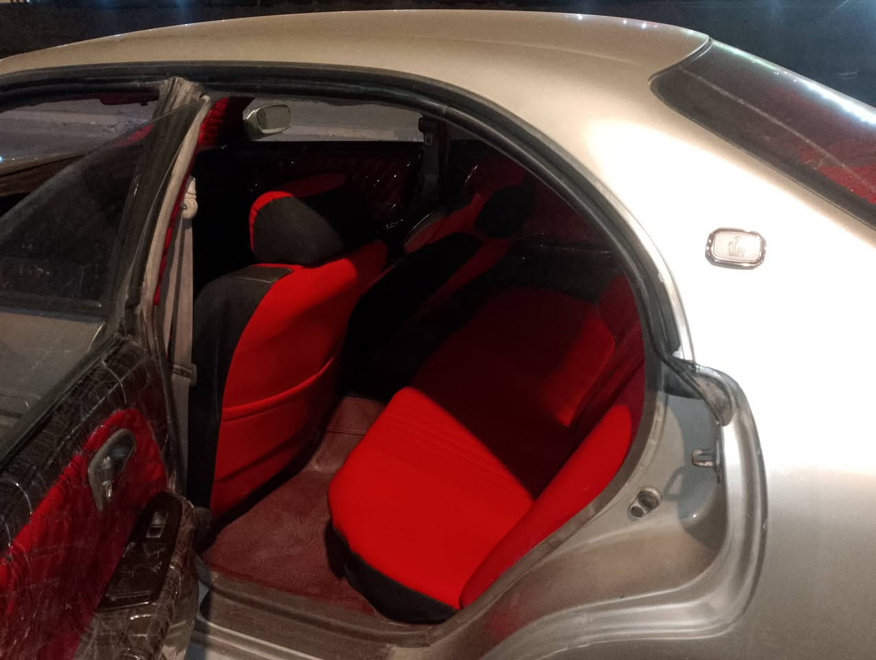 السلام عليكم شيزر نفخ رياضي مديل 93مكفولة كصة ونقل واصوليات كافة سنويه نافذة كير  مكينه ون جي مكفولات غرفة جديدة ويل18تخم تاير حداديه 50/100 السعر 63 وبيها مجال قليل مكاني بصرة ***********واتساب فقط***********اتصال
