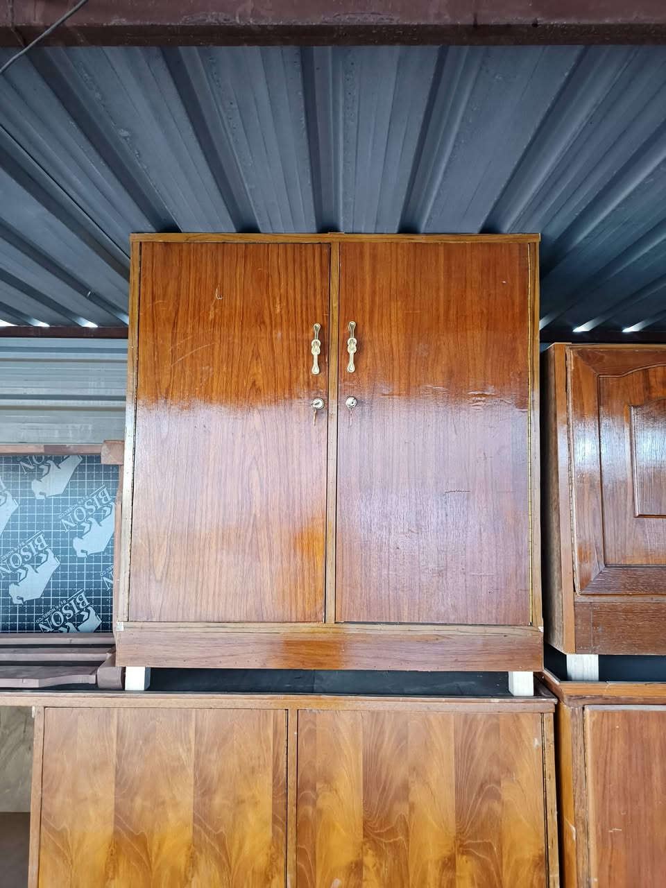 السلام عليكم  مسواگ جديد اخشاب في (ساحة الخضرانيه )
ابوسمير الجبوري   للأثاث المستعمل والجديد مع ( غرفة نوم ) الموقع الخضرانيه الشارع العام للأستفسار الأتصال على الرقم (***********) و بي واتساب
