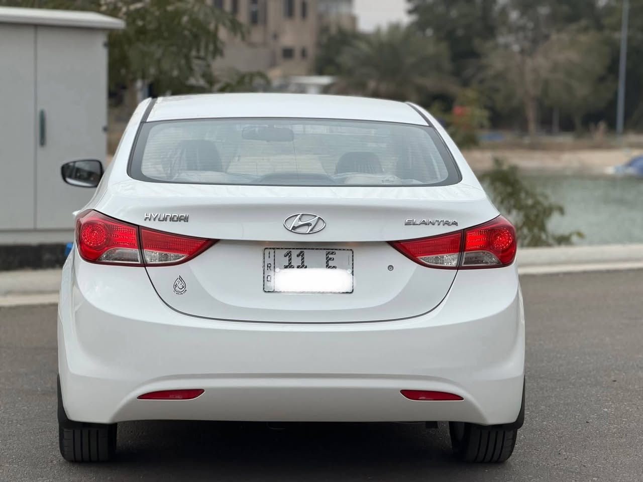 مخزن استلام الشركه العامه خليجي
السياره بعدهه بفابلون الشركه زيرو ماشيه 16 الف 

السياره مكفوله من الصبغ والبارد والشخوط والتكحيل ومن كلشي 

داخل بيجي 

اشاير مري 

ويل 16 تاير شركه والسبير منازل 

محرك 1600 دوش 

السياره جديده وبل عافيه عل تكون من نصيه 

رقم بغداد دولي بسمي هزه وسنويه جديده 

مكان السياره بغداد 
السعر 110 وبيه مجال للشراي 
متوازي عل بيع 

رقمي ***********
