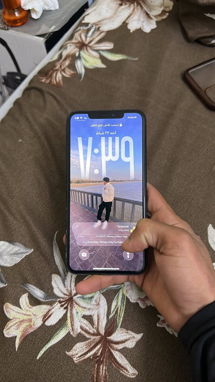 لبيع ١١برو ماكس حالة النظافة ٨٥٪؜الجهاز بحالة الممتاز الجهاز كلشي شغال بي فيس إيدي شغال كلشي شغال بي مكفول من كلشي من عده بطاريه مبدل بطاريه اكرر تليفون بحالة المتاز بس بطاريه مبدل باقي كله شغل ***********
