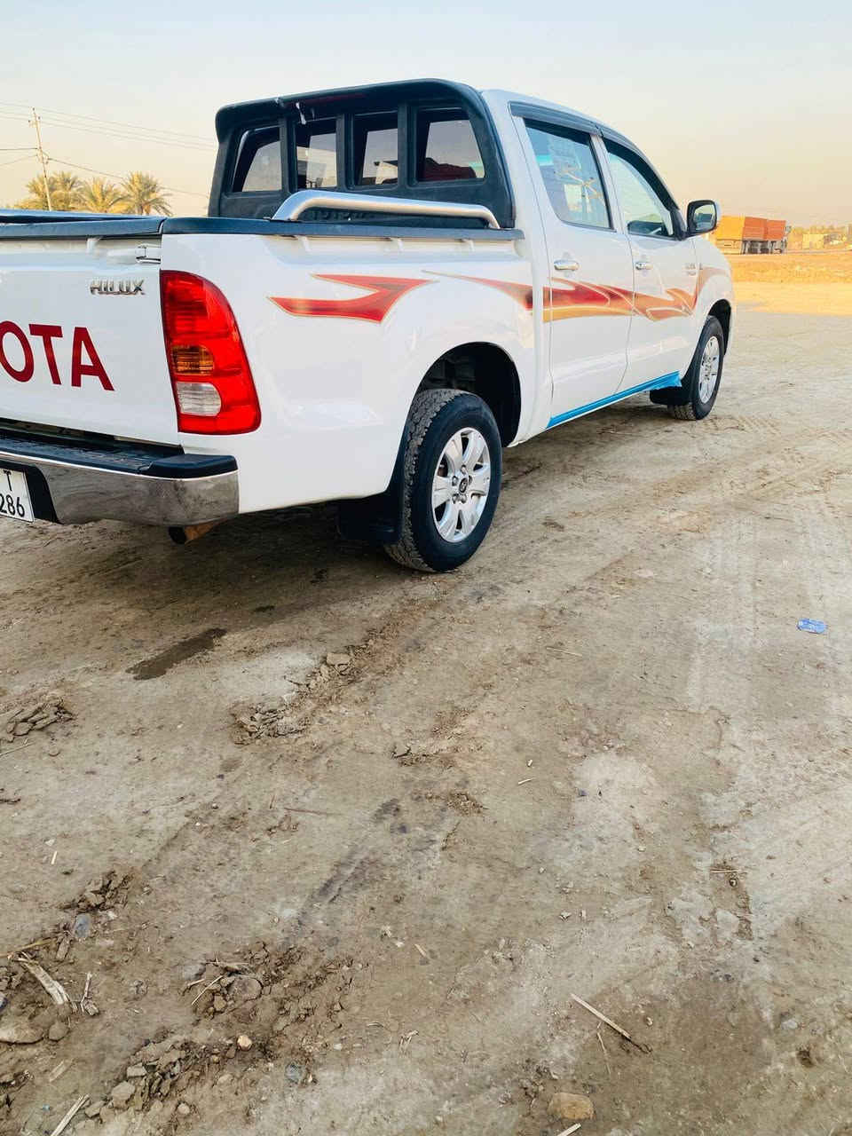 فلاونزه موديل 2011كيراوتوماتيك سياره جديده جدا تبريد ثلج صدر جديد تخم تاير مكينه لاصرف ولاتبخير رقم بغداد انكليزي سنويه جديده إلى 31 السعر 175$وبيه مجال للشراي مكان السيارة واسط الصويرة الاستفسار ***********ذامراوس حسب القناعه عادي
