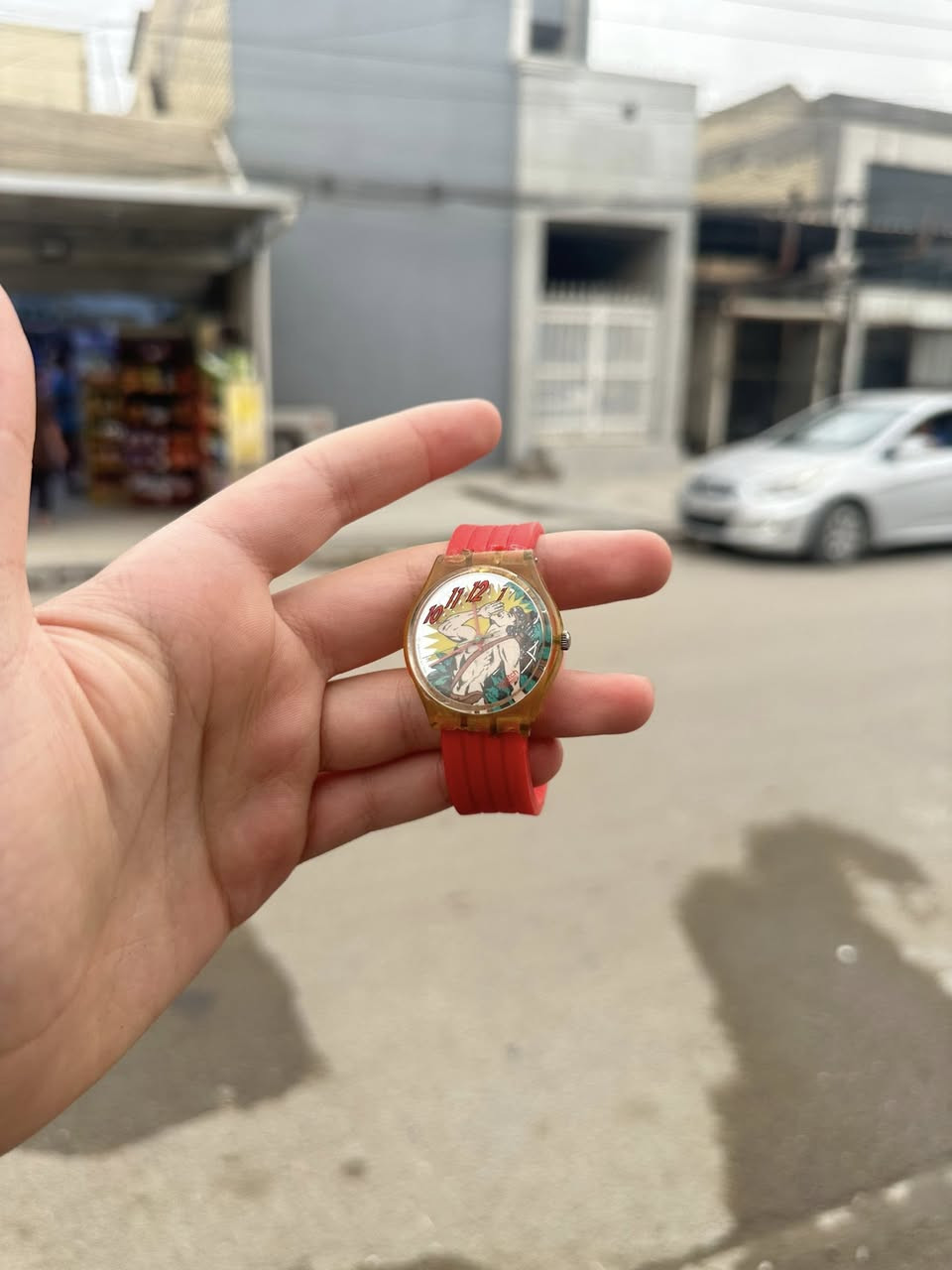 مجموعه ساعات ماركات أصليه ♥️ اعلى سعر أبيع ملاحظه(يسون بل 250$) بس ماعندي وقت
• Citizen Eco-Drive (V811): ساعة يابانية الضوئية، تتميز بمينا أبيض كلاسيكي مع تقويم (يوم/تاريخ) وسوار جلدي فاخر.

• Swatch "Rara Avis" (1990): قطعة فنية نادرة من التسعينات، تتميز بمينا مرسوم وجسم شفاف يكشف تفاصيل الماكنة السويسرية.

• Swatch Pink Swiss Made: ساعة سويسرية شبابية باللون الوردي الكامل، عملية وخفيفة الوزن ومقاومة للصدمات والماء.

• Timex 100M Water Resistant: ساعة رياضية متينة مخصصة للاستخدام الشاق، مقاومة للماء حتى عمق 100 متر مع سير مطاطي مريح.

• Alba Quartz by Seiko: ساعة كلاسيكية من إنتاج شركة سيكو اليابانية، تعتمد على دقة الكوارتز وتتميز بسوار معدني مرن 

(Stretch).

ملاحظه يوجد توصيل جميع المحافظات 🚚🇮🇶


**إذا كنت صاحب هذا الإعلان وتريد حذفه لأي سبب، رجاءا أرسل رسالة إلى الدعم الفني**