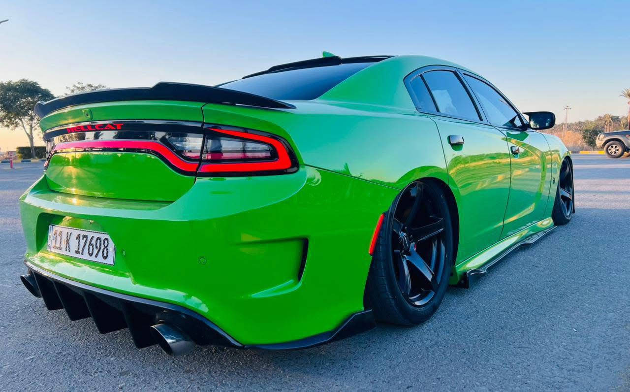 جارجر  2017 ( هيلكات )
لون احضر فول ١/١ للأخير 
ماشية 69 الف ميل 
بيه صبغ بنيد وجاملغ الايسر 
الأضافات علسياره 
كاردن ريسنك فافون قطعة وحدة بدون شيال طلب للسيارات دراك وسبورت
شوته afe 
كزوز كورسا اكستريم الاصدار الاخير 
بلكات ريسنك 
ولف حماوة ريسنك
منظومه ميثانول AEM
اويل كاچ كان بولت
دركه كاربون RBM طلب من دبي الاصلي
نظام جگات أيرلفت الامريكي طلب من شركة

دوس ولحيه ودفيوزر وشفقه كله كاربون فايبر
داخل السياره كله كاربون اسود مع لون أخضر 
داخل المحرك كاربون أخضر واسود  
للاستفسار ***********
