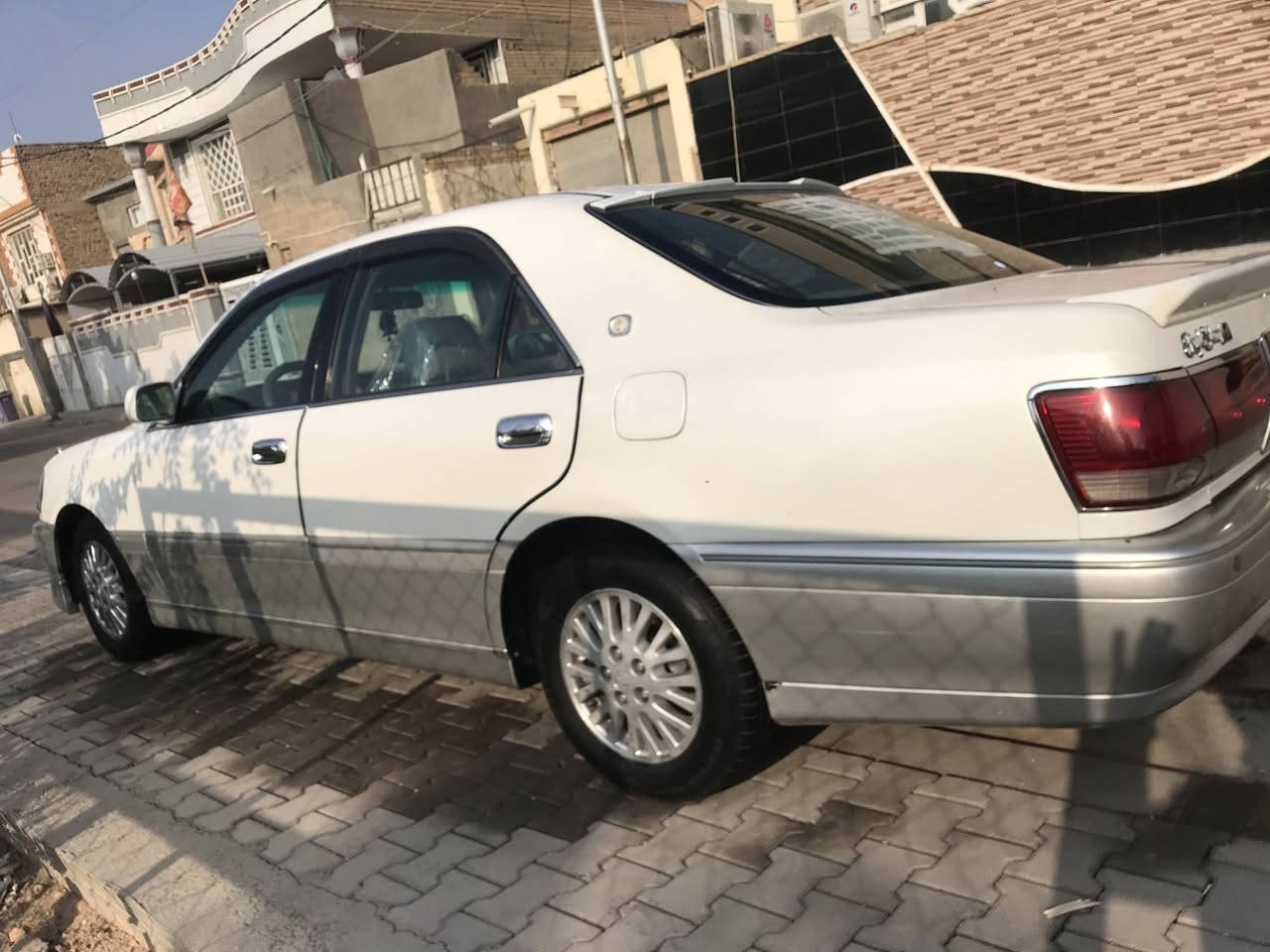 السلام عليكم ملكه للبيع رقم كركوك 2002  تحويره النجف فوك وجوه المحرك ديفور لجبير  مفحوصه فحص قديم وهسا مفتوح لفحص وكمرك مامدفوع كمركه رقم حديد الماني سنويه عضم وملسق الموصفات 4 دكم /شاصي 75 /برده خلفيه /ثلاجه / ستيرن كهرباء/مري شفط كهرباء/تبريد خلفي سبلت / تحكم ستيرن/مثبت سرعه/4كشنات كهرباء/السياره مكفوله من لكص ونقل جثه وصبغ فقط بارد بصيط ب جاملغ لوره السعر 90 مكاني النجف عن للستفسار تصل ***********
