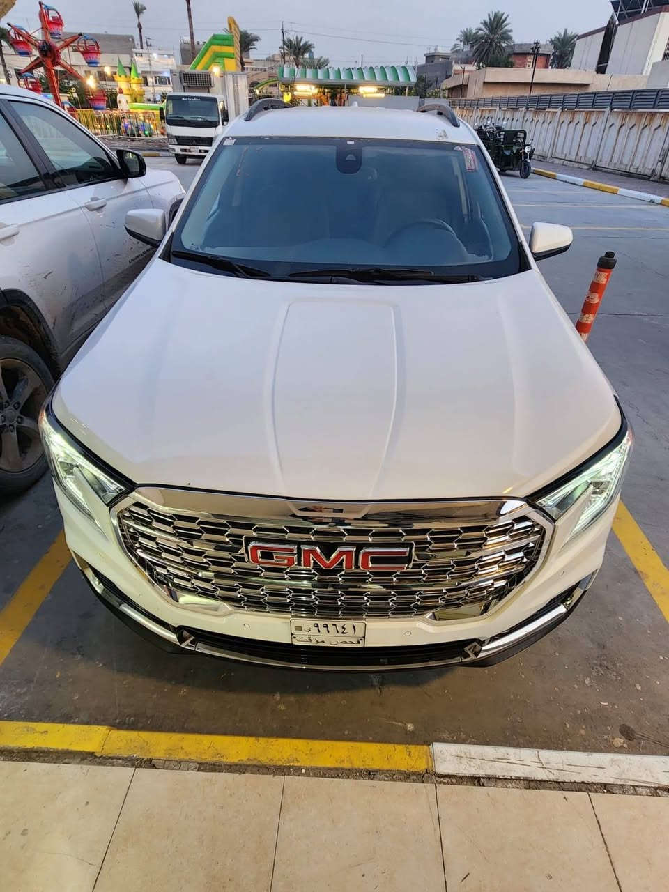 السلام عليكم للبيع جمسي تيران امريكي لون ابيض موديل ٢٢ مواصفات sle فول مواصفات  بدون بنوراما رادارات امامية وجانبية  لايت اوتو زنون بلوجكترات ليد بجم دنلي مراية تعتيم  حساسات امامية فور ويل كراسي تسخين وكهرباء  شاشة كبيرة وكامرة  وتحديد مسار تبريد امامي وخلفي و ومناخ منفصل  كروس سرعة  توقف ذاتي  رادار تنبيه مانع تصادم وقارئ اشخاص وحساس اطارات ومواصفات هواية ماشية ٢١ الف مايل جديدة جدا وجاهزة ١٠٠% فحص مؤقت بغداد تترقم باسم المشتري مباشرة الضرر بيهة خمس  قطع صبغ بدون دواخل  والسعر ١٦٠$ ورقة  وعنواني بغداد حي الخضراء للتواصل اتصال او  وتساب *********** / اخوكم المحامي ياسر النعيمي
