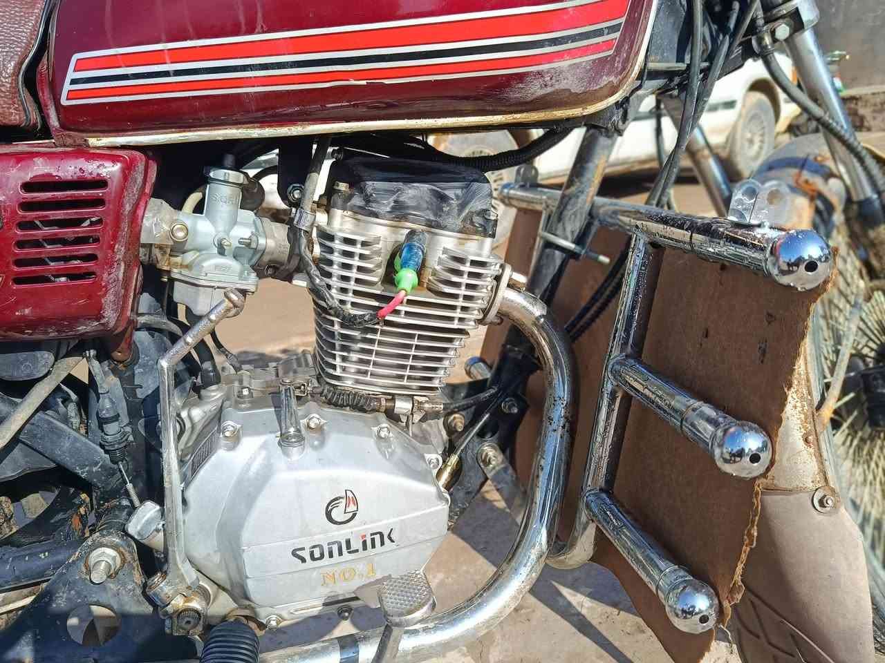 السلام عليكم
موطور لل بيع موديل 23 

كهربائيات كلهن شغاله

شلعه معدل فول

السعر 450

المكان الشرقاط العيثه 

***********

***********
