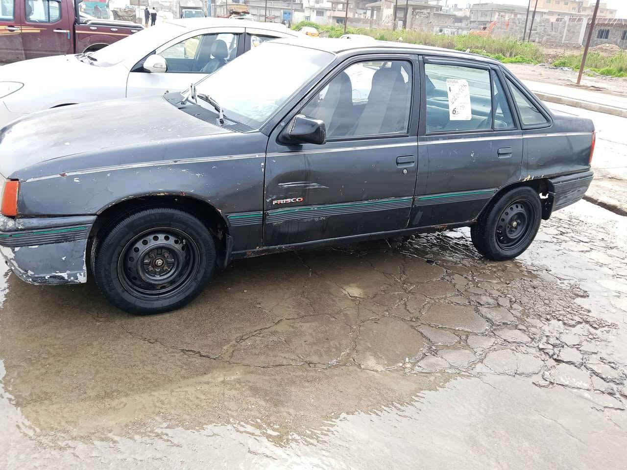 السلام عليكم اوبل كاديت موديل 91 الرقم الماني محرك استره حجم 16 صاحبها الشرعي بحي  طخم جديد تواير جدد السعر 22 ورقه وبيها مجال بسيط الرقم الهاتف ***********/***********
