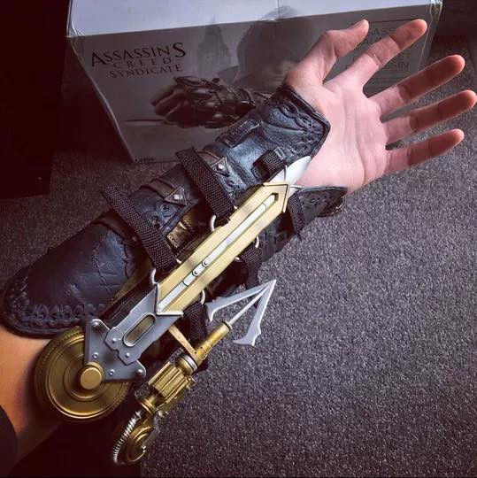 متاح سلاح من لعبة Assassin's Creed Syndicate مطابقه بالحجم الطبيعي لقفاز جاكوب فراي بالشفره المخفيه مصنوع من مادة pvc القوي والمرن سعر 50 الف.


**إذا كنت صاحب هذا الإعلان وتريد حذفه لأي سبب، رجاءا أرسل رسالة إلى الدعم الفني**