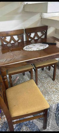 ميز طعام • ٤ كراسي • خشب صاج ماليزي