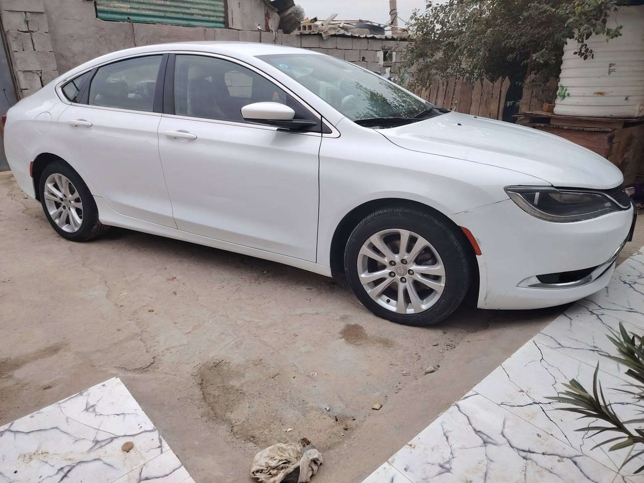 كرايسلر 200c للبيع فقط سعرها 95 وبيهه مجال قليل
مديل 2015 
سنويه جديده 
هزه قبل سنه
راعيهه يريد تحويل الي مايحول لسياره لايخابر 
سبب البيع التحويل شرط 
سياره نضيفه كلش 
ماشيه 146 ميل
رقم ذي قار انكليزي جديد 
مكينه وگير 9 نمر كفاله 
ضربتهه خفيفه دعاميه وشويه من بدايت البنيد ومبدل بدنه اماميه للترتيب مال وجه السياره وراجع نفسه وشويه من بدايت الجاملغ يم اللايت 
بيهه بارد بلباب عكس السايق الخلفي وغليل صبغ بلداير نفسه الي يم الباب الخلفي عكس السايق

حداديه نضيفه 
تايرات نضيفه 
مواصفات السياره عاديه تحكم ستيرن + گير ماوس+شاشه تاب عل نضام المريكي+كامرا داشكام+لايت عدسات زنوب ثلجي 
سياره خير من الله ونضيفه محرك قتصادي 2400 
انه بلبصره كرمه علي وراعي السياره الشرعي ناصريه وشخص الي اخذت منه سياره عنده وكاله عامه بيهه ورقمي ***********
ملاحضه : سونار مرفق بلمنشور 
هااي كل تفاصيل السياره اقراهن عدل يلا اتخابرني
