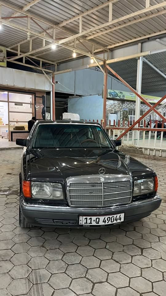 جامبو رئاسي موديل ٩٠ باب قصير سياره بلاديه ما عده مصبوغه جماليه رقم بغداد نكليزي تخم تاير تبريد جاهزه ما بيهه نقص برغي تحويل ثاني يوم سعر ٩٠ وبيهه مجال رقم تلفون *********** مكينه بلاديه ٤٢٠. او مرواس بيوكن ونتفاهم على الفرق
