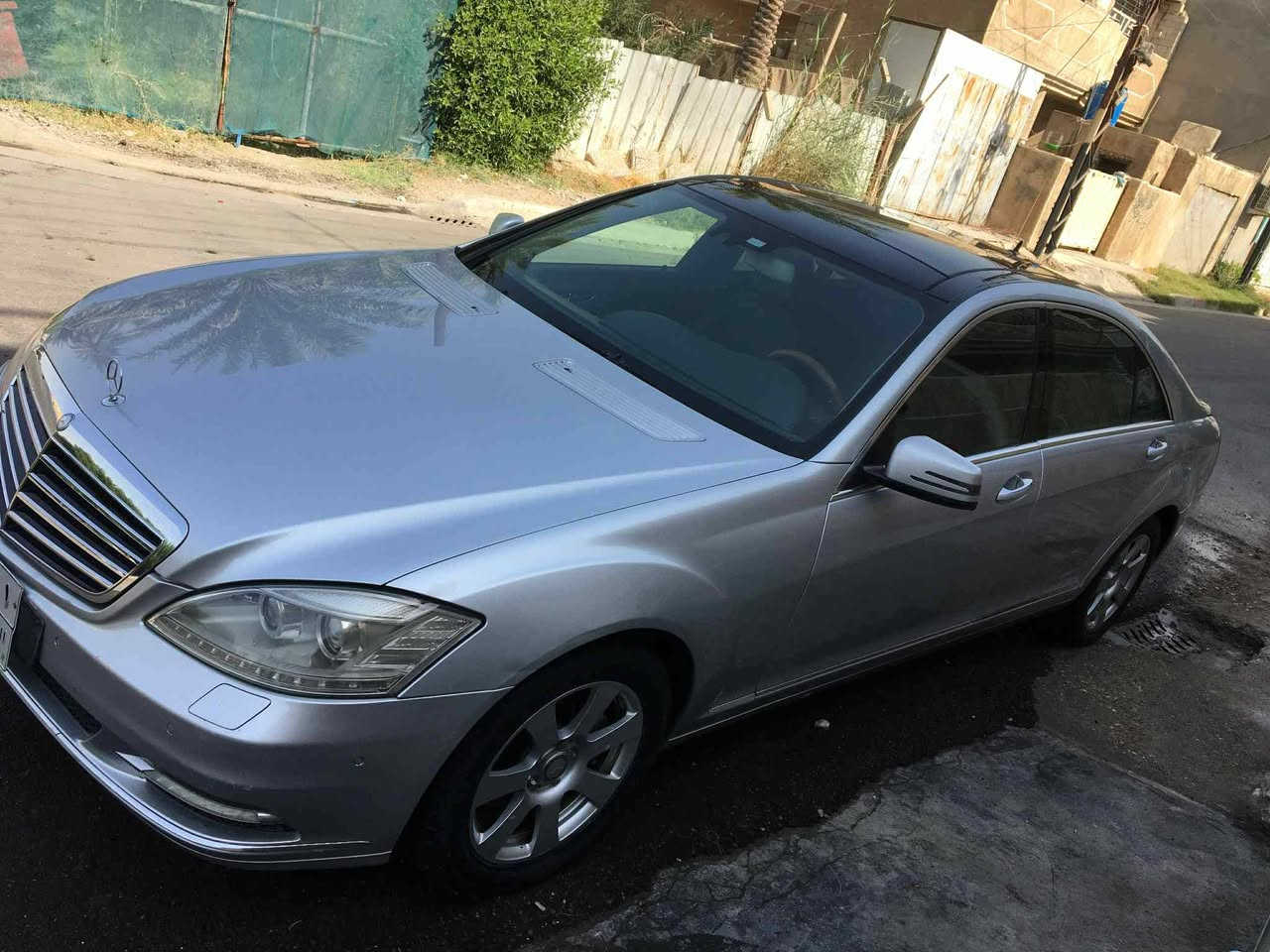 مرسيدس 2007 فول لارج باب طويل بونراما حجم 350  رقم شمالي  صبغ جاملغ خلفي بدون دواخل محرك 6 سلندر السعر 175ورقة ***********
